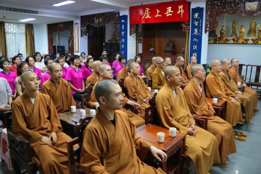 如何防治鸡组织滴虫病？游戏画面