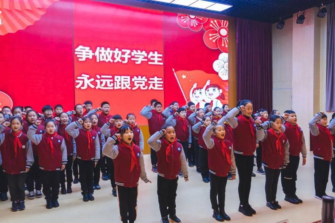 大学转专业很难？游戏画面